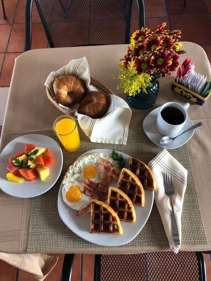 Hotel Antigua Posada クエルナバカ エクステリア 写真